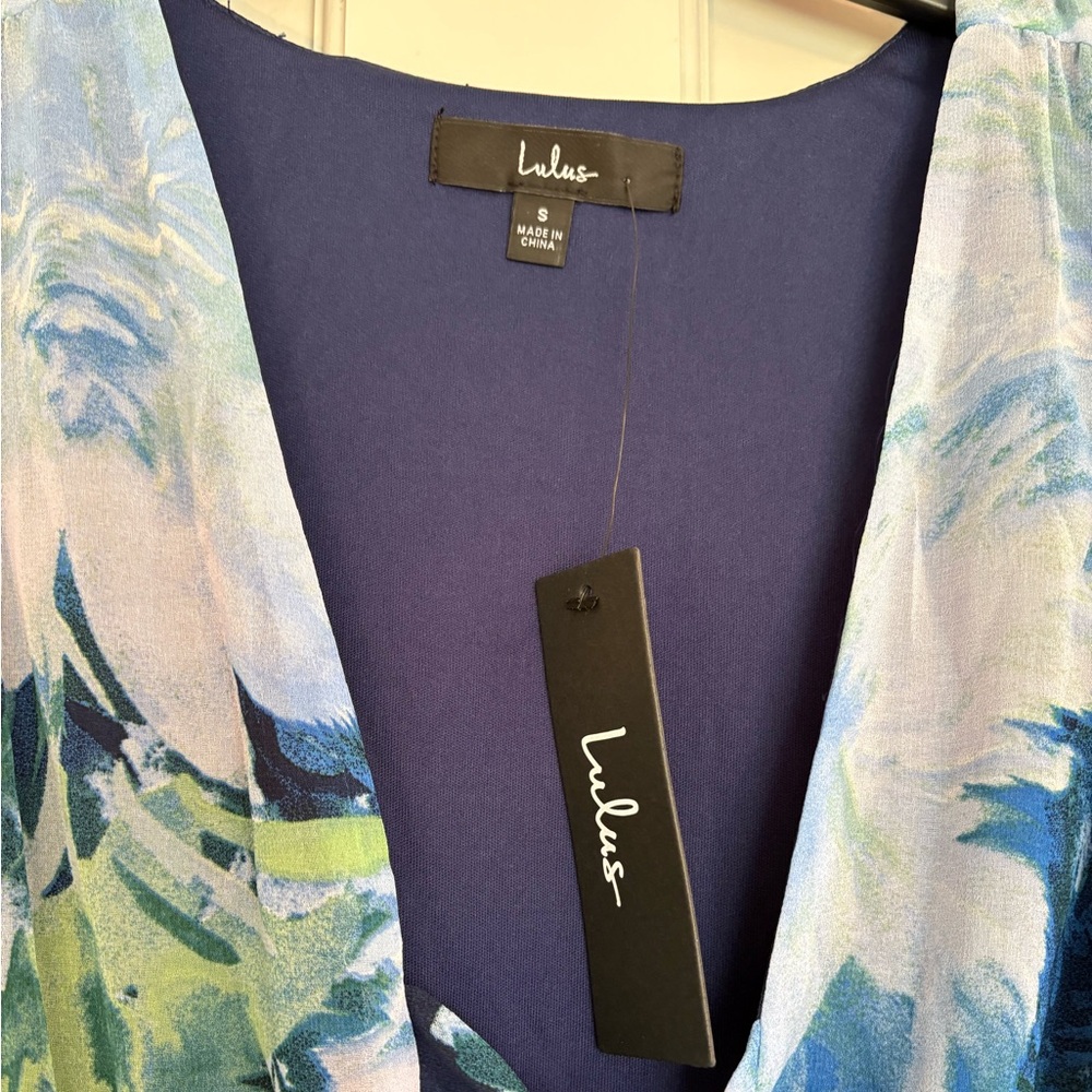 NEW Lulu's Small Blue and Green Watercolor Floral romper with tie at chest - Picture 4 of 5